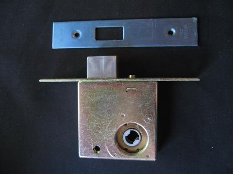 MIWA 50 mm Day Gate Dead Bolt Lock